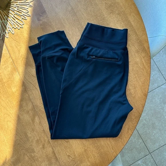 Athleta Venice Jogger Medium Black Like New! - Picture 2 of 6